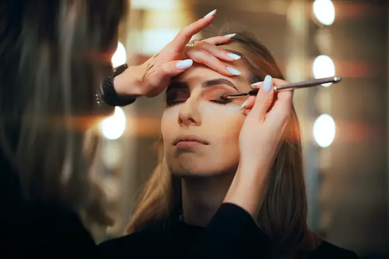 Make Up 8